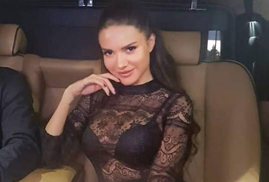 Otilia Bilionera se mărită! Cântăreața a fost cerută în căsătorie chiar de ziua ei