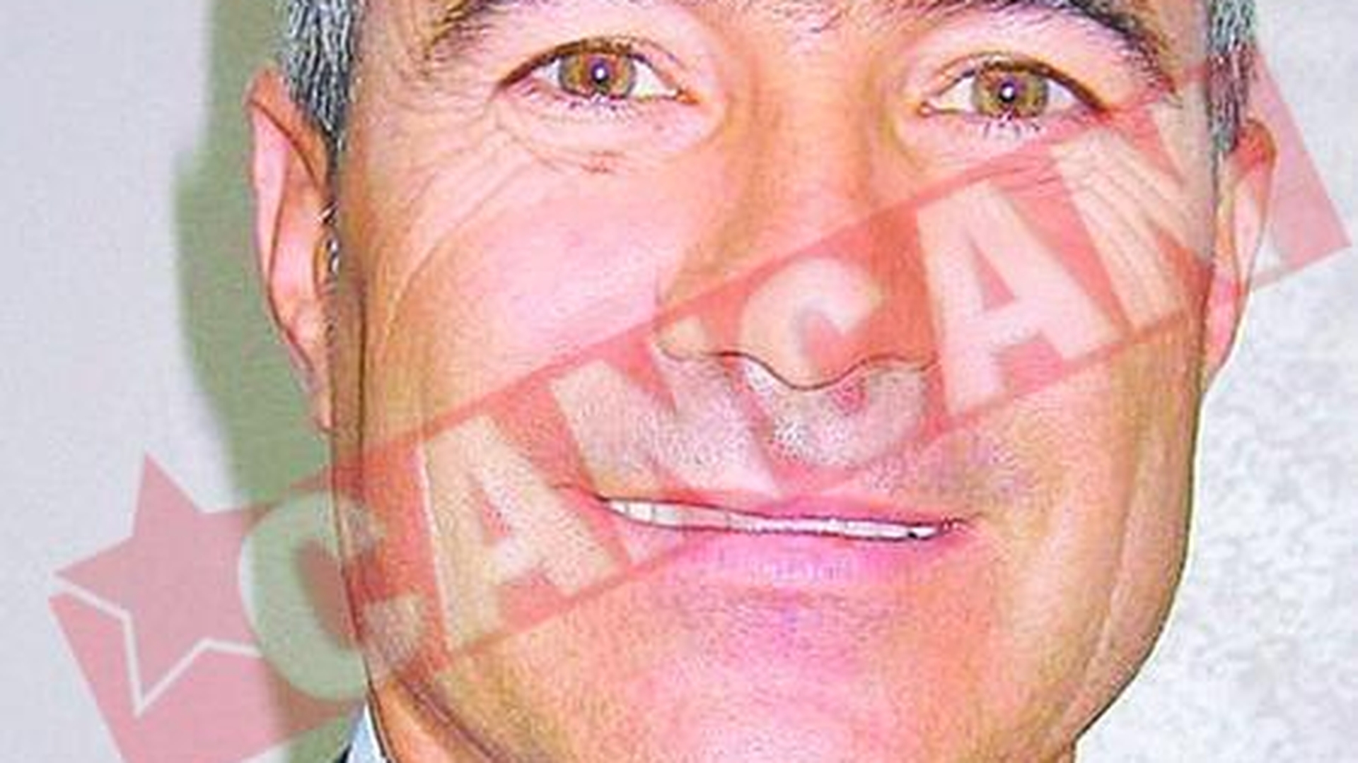 Fiul unui miliardar s-a spanzurat cu un fular