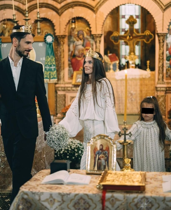 Imagini senzaționale de la nunta lui Theo Rose cu Anghel Damian, proaspăt publicate de Codin Maticiuc. Fiica lui a fost…