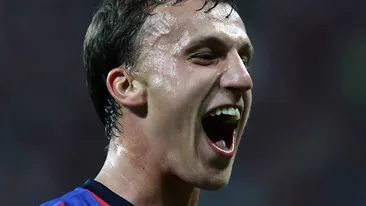 Cele mai tari bancuri ale englezilor dupa noaptea de betie a lui Vlad Chiriches! Au inventat un VERB NOU si au compus un CANTEC