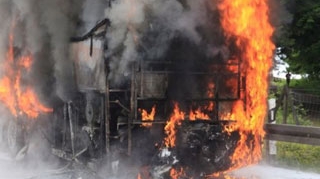 Un autocar in care erau 28 de copii a luat foc in estul Croatiei