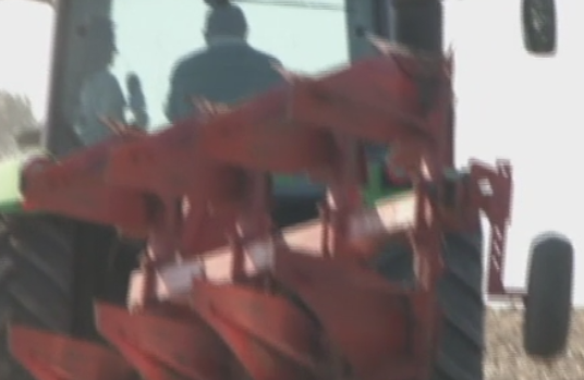 Nea Raţă, avere impresionantă din agricultură! Celebrul fermier a dezvăluit câţi bani a dat pe un tractor