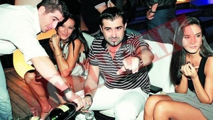 "Sunt cu Raluca, dar cu iubita mea, Raluca Arnautu!"