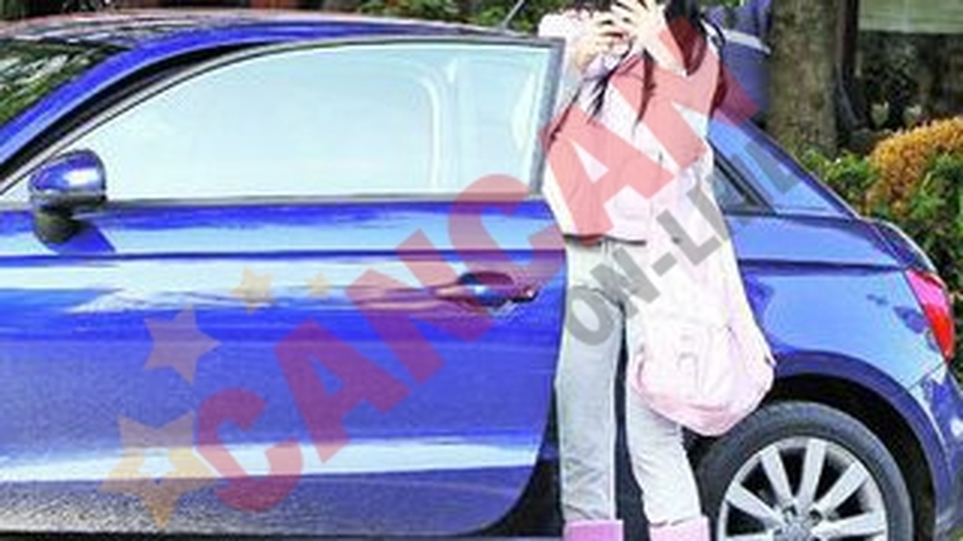 Nu vrea sa o lase pieton pe Adelina
