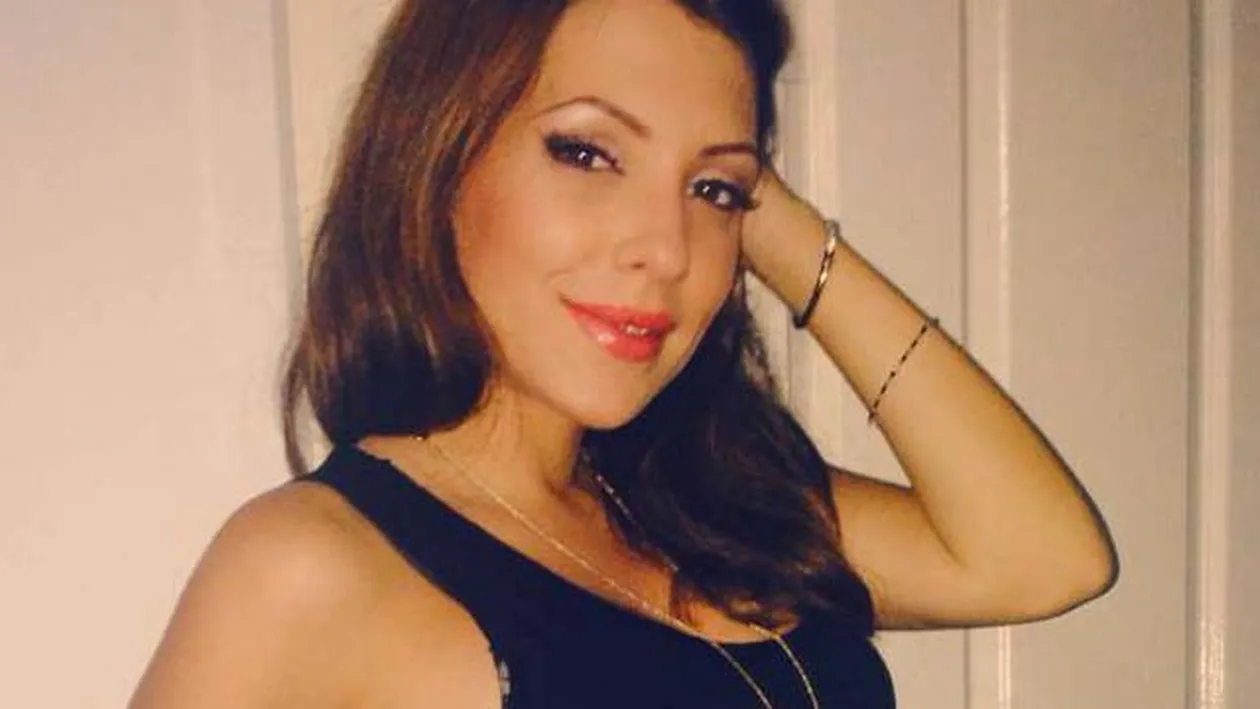 Fotografii incendiare! Celia s-a pozat goala in cada! Imaginile au ajuns pe NET