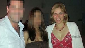 AM AFLAT identitatea criminalei! Cine a ucis-o pe profesoara din Romania intr-un mall