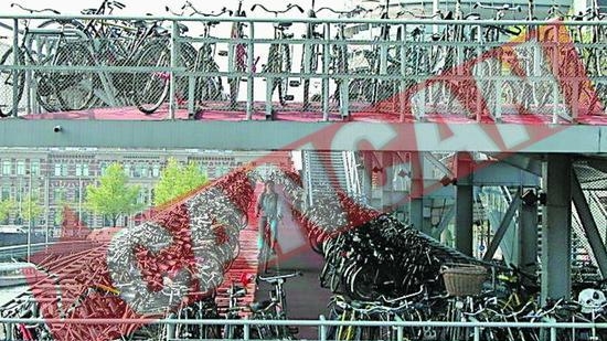 Bucurestenii au piste pentru biciclete, dar nu si "parcari" pentru ele