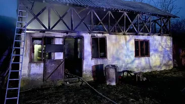 Victimele sezonului rece! Au vrut să se încălzească, dar au sfârșit în casele incendiate