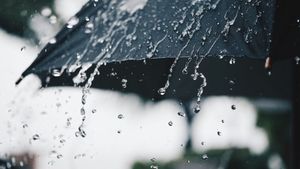 Alertă ANM! Cod portocaliu de ploi abundente în 18 județe