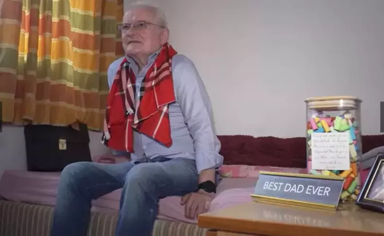 Camera în care locuiește Irinel Columbeanu /Foto: Captură Video