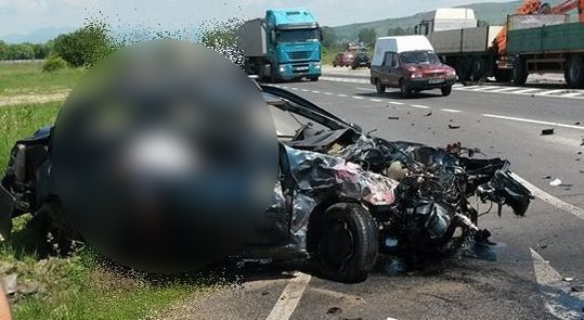 Un tânăr fotbalist din România şi-a pierdut viaţa într-un accident rutier judeţul Hunedoara!