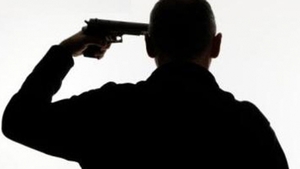 Scene infioratoare, in Capitala! Un fost securist s-a impuscat in cap cu un Kalashnikov