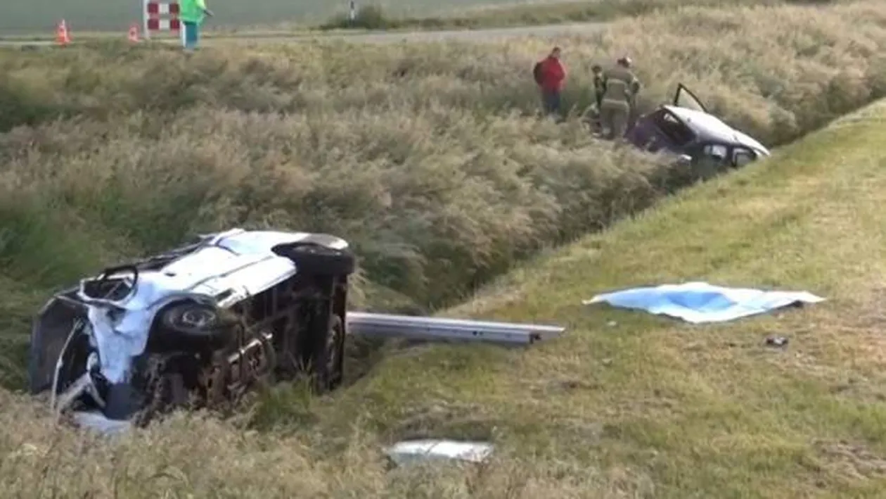 Tragedie în Olanda! Mai mulți muncitori români și-au pierdut viața. Microbuzul în care se aflau a fost implicat într-un accident rutier