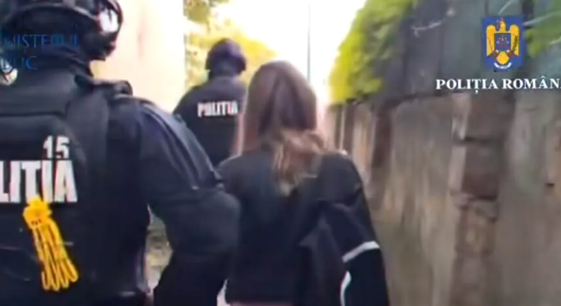 Patru bogătași care petreceau au fost bătuți, legați și jefuiți de un dealer deghizat în polițist. Prada: 1,5 milioane $ + un Audemars Piguet