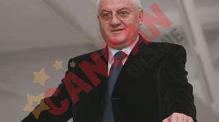 "Sa puna mana pe carte, sa nu ajunga in fotbal!"