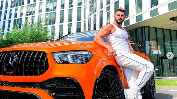 Dorian Popa, primele declarații de pe patul de spital, după ce s-a operat la nas. “A rămas la fel de mare, abia aștept să văd cum respir”
