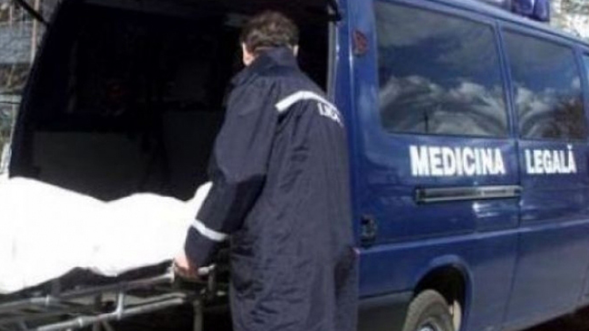S-au cunoscut pe Facebook! Tanara din Alexandria care a fost violata pe un camp a murit. Asasinul este..