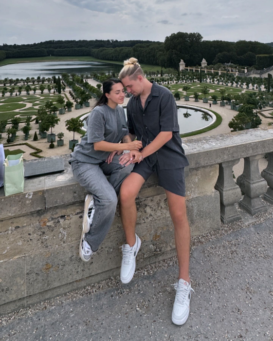 Larisa și Cristian sunt împreună de un an și jumătate