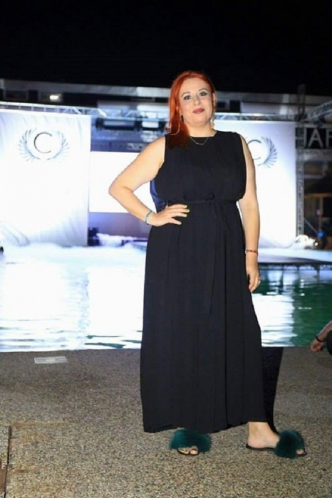 OANA ROMAN şi-a schimbat look-ul şi a uimit pe toată lumea cât a putut să slăbească