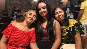 Această tânără de 28 de ani și-a făcut un test ADN și a aflat că nu e înrudită cu.. mama ei! Ce s-a întâmplat, de fapt