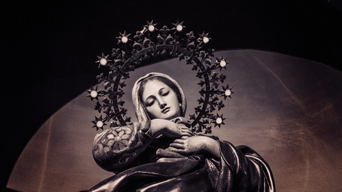 Oamenii au crezut că nu văd bine! Fotografia cu Fecioara Maria, apărută pe cer, devenită virală: „Este semnul pe care-l aşteptam”