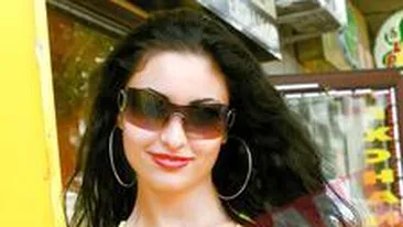 Cea mai tare-n decolteu