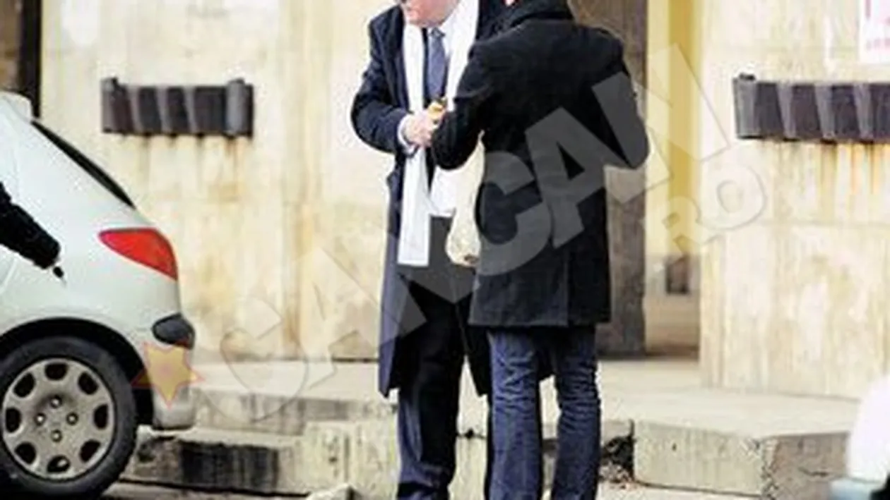 Tribunul si-a hranit amicii! Mancarea lui Copos, data la caini de Vadim