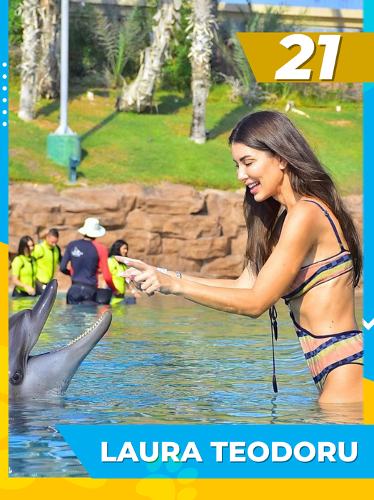 Top 25 dive cu prietenii necuvântători la plajă! Care e cea mai sexoasă dintre Bianca Drăgușanu, Crina Abrudan sau Lora?