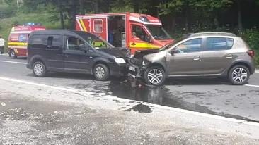 Accident grav în Brașov! 5 persoane au fost transportate la spital