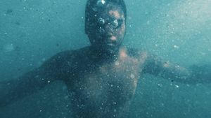 Recordul care a depășit limitele umane: omul care și-a ținut respirația peste 24 de minute sub apă