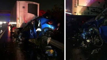 O mamă și copilul ei de 3 ani, în stare gravă după un accident violent pe A1! Mașina în care erau a fost strivită de un tir scăpat de sub control