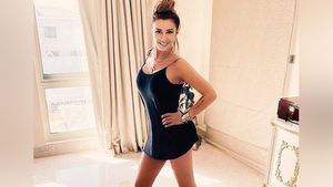 Cum s-a îmbrăcat Anamaria Prodan la petrecerea de Revelion! A înnebunit șeicii din Dubai