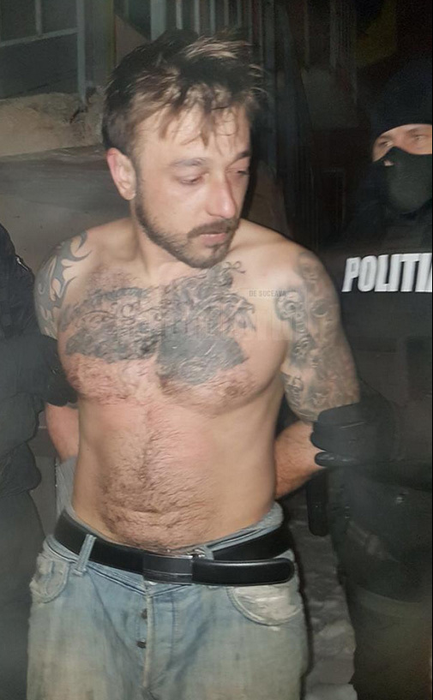 Scene şocante în Suceava! Şi-a folosit soţia şi copilul minor drept scut în faţa poliţiştilor pe care i-a înjurat şi ameninţat cu moartea!