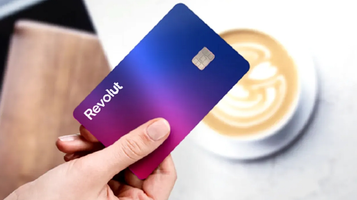Noua înșelătorie de pe Revolut care te lasă fără niciun ban în cont. Avertismentul făcut de Poliția Română!