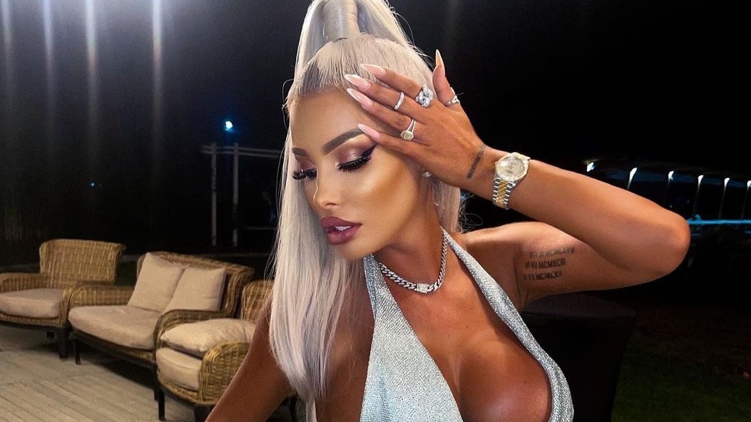 Loredana Chivu, mesaj subtil pentru fani?! Ce le-a arătat diva urmăritorilor săi