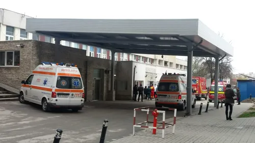 Situație-limită într-un spital din Craiova! Medicii mai operează doar urgențele, iar instalația de oxigen nu mai face față. FOTO