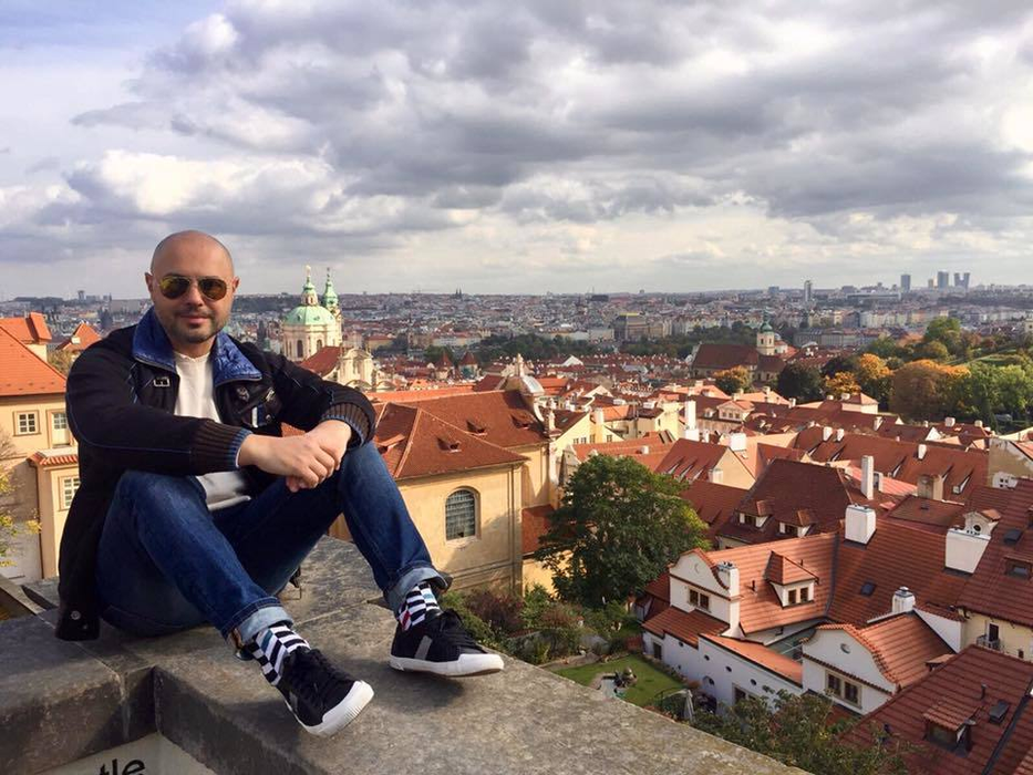 Mihai Mitoşeru şi Noemi au plecat în luna de miere, deşi au amânat nunta!