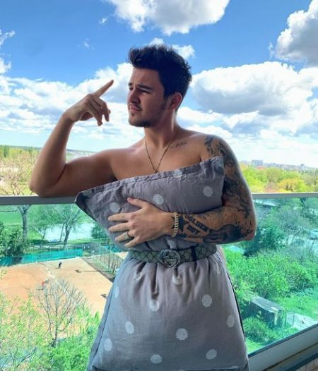 Alex Velea, fotografiat complet dezbrăcat de Antonia! Andreea Esca nu s-a putut abține și a reacționat atunci când a văzut poza HOT pe Instagram