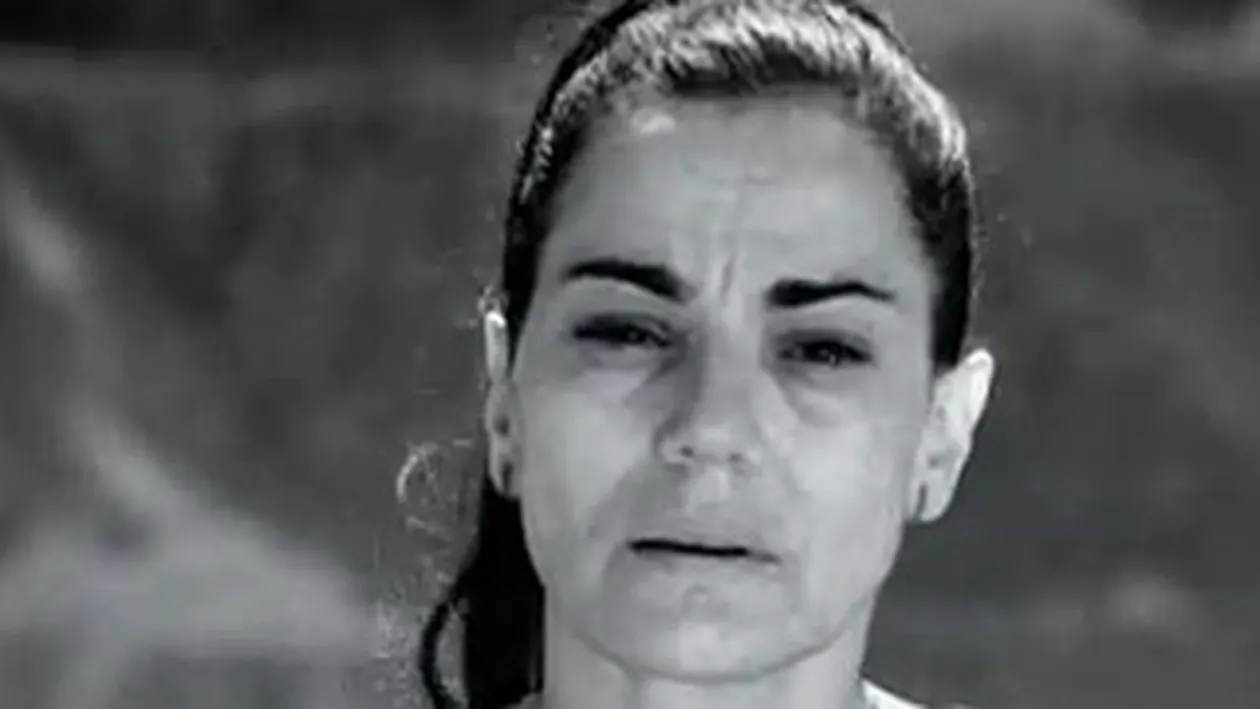 Video genial! Vezi o parodie sangeroasa dupa spotul cu Maia Morgenstern in care ea isi doneaza aurul: Nu mai risipi sangele, Maia...doneaza-l!