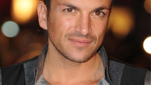 Peter Andre si-a luat casa noua! A cheltuit 2,2 milioane de euro doar ca sa fie mai aproape de copii!