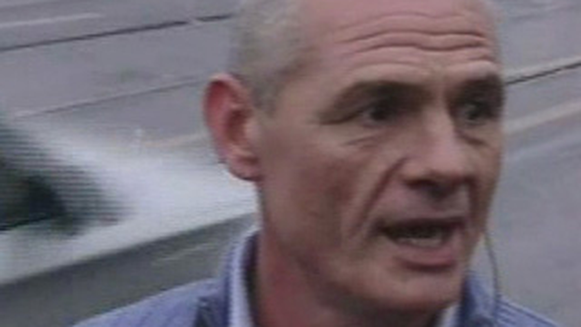 Vatmanul implicat in accidentul lui Lucescu se apara: "Un alt conducator mai putin experimentat nu reactiona atat de prompt ca mine"