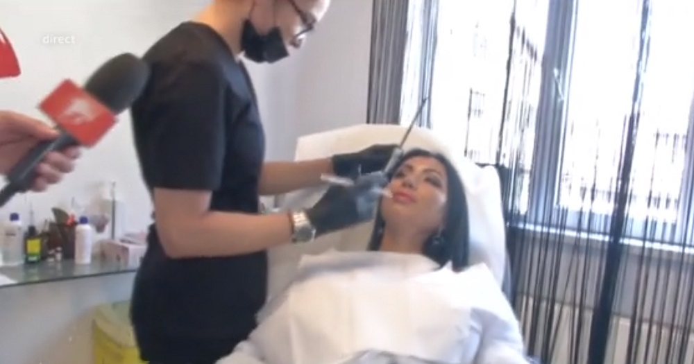 Adriana Bahmuțeanu scapă de energiile negative cu ajutorul unui ritual care le dă fiori unora