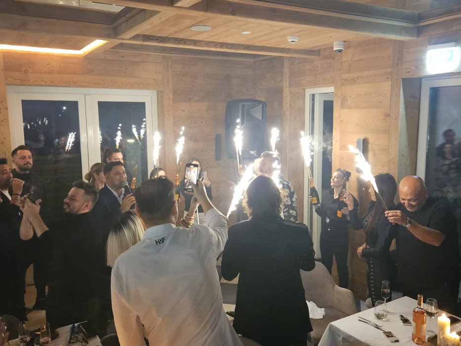 Cătălin Botezatu, sărbătorit de prietenii săi