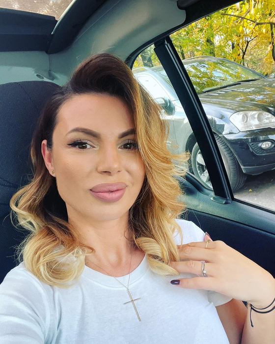 Câți bani avea Anamaria Prodan la începutul relaţiei cu Laurențiu Reghecampf. Ramona Lăzuran a făcut dezvăluiri neaşteptate