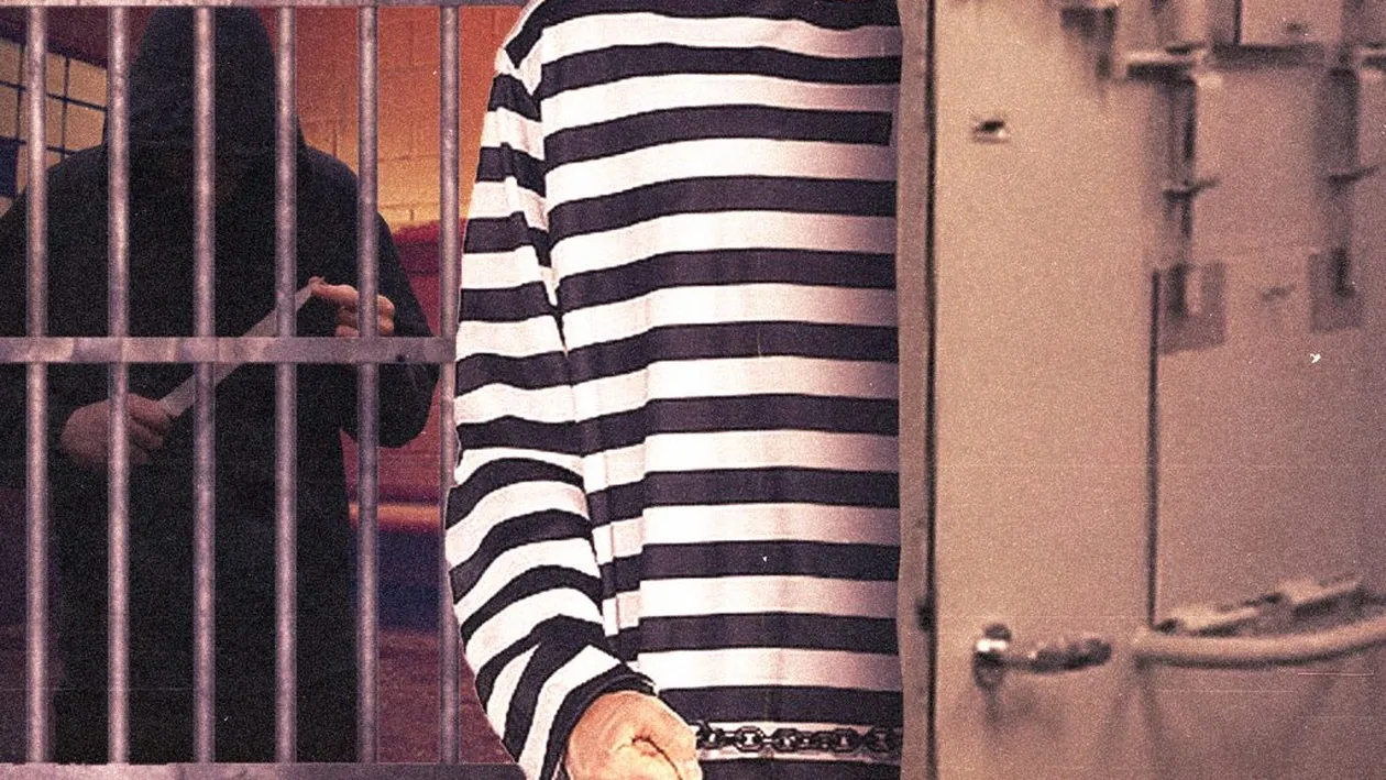 Un deținut român celebru rupe tăcerea din închisoare: ”Vor să mă omoare!”