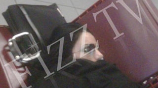 INCREDIBIL! Adelina Pestritu doarme prin aeroporturi!