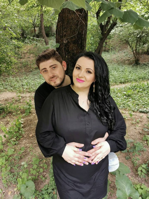 Silvana Rîciu este însărcinată și a ascuns minunea care-i crește în pântece timp de 5 luni! Primele imagini cu burtica de gravidă și numele bebelușului