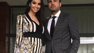 Adrian şi Sandra Mutu se pregătesc de nuntă şi botez! Soţia ”Briliantului” va îmbrăca mai multe rochii de mireasă