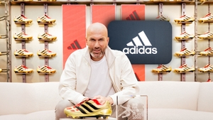 Zidane, omagiat după 30 de ani de adidas! Noile Predator spun povestea completă a unuia dintre cei mai mari fotbaliști ai lumii