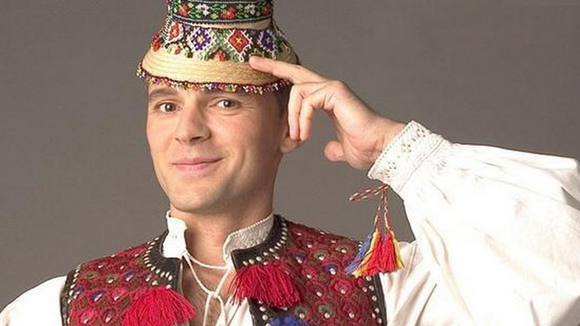 Scandal-monstru in familia lui Radu Ilie! Surorile cantaretului de muzica populara nu au fost niciodata mai montate impotriva lui!